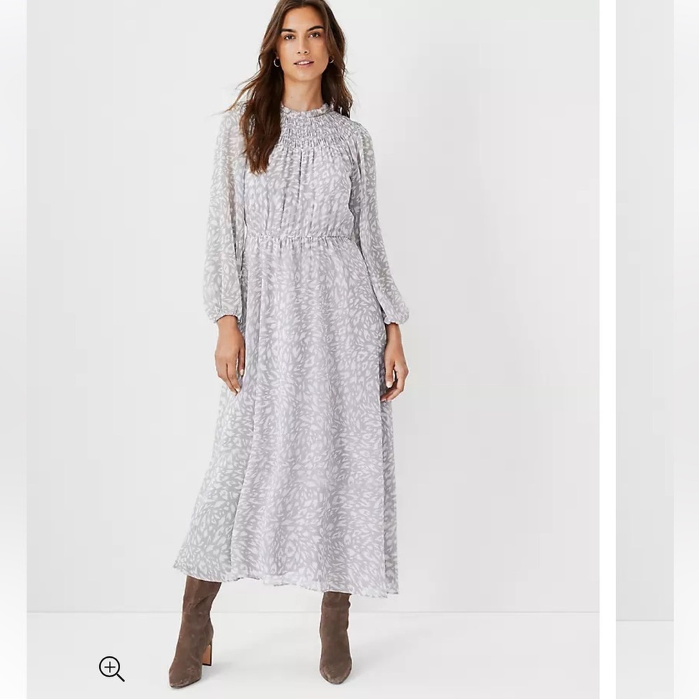 Ann Taylor Gray Animal Print Long Sleeve Smocked Midi Flare Dress Sz L